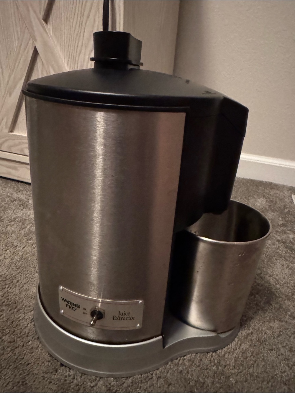 Waring Pro Stainless Steel Juice Extractor - Silver
